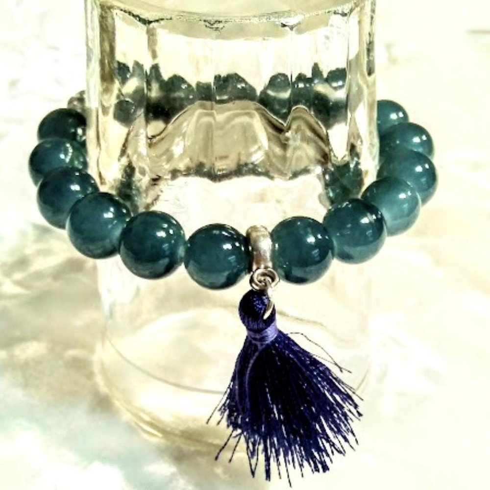 GREEN GLASS BEADED* ELASTIC BRACELET WITH TASSEL*HAND CRAFTED